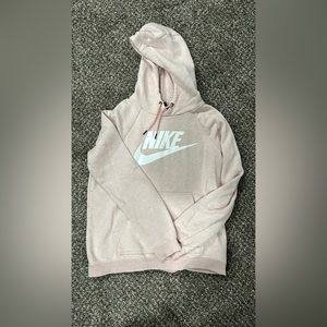 Nike hoodie size M